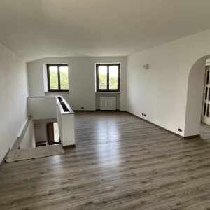 Alloggio Mq. 200 NO SPESE CONDOMINIALI! Biella Chiavazza