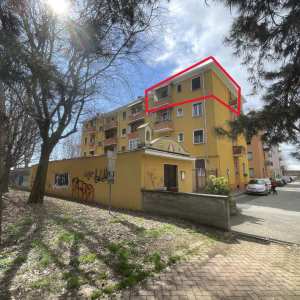 Bilocale con cantina ed autorimessa Biella
