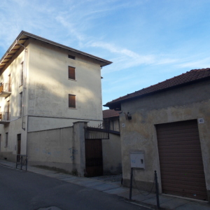 Affittasi autorimessa Biella