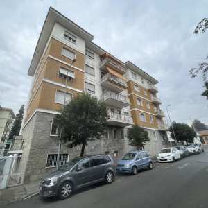 Alloggio due vani + servizi BIELLA - CHIAVAZZA